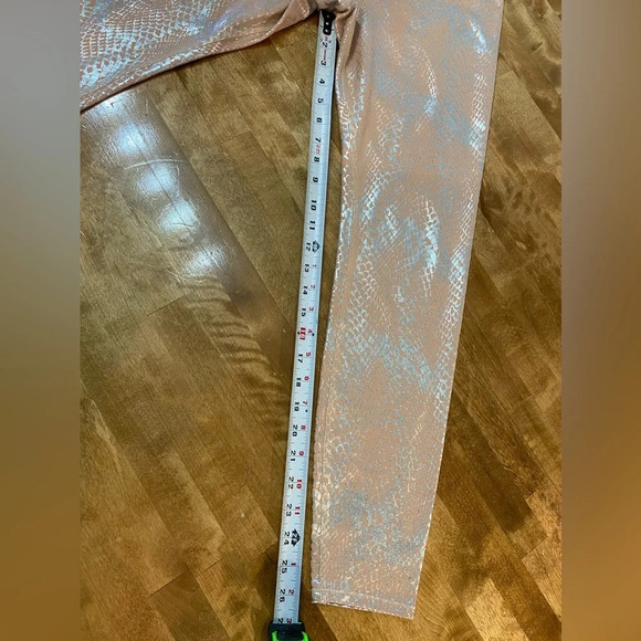 GOOD AMERICAN Python Print Foul Leggings‎ Size 3 Athletic LIKE NEW - Picture 10 of 14